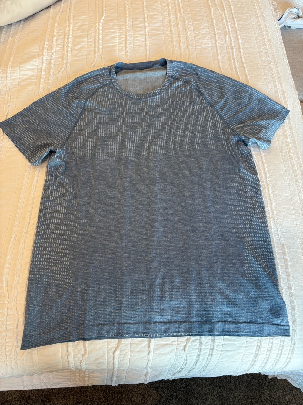 Mens lululemon metal vent top